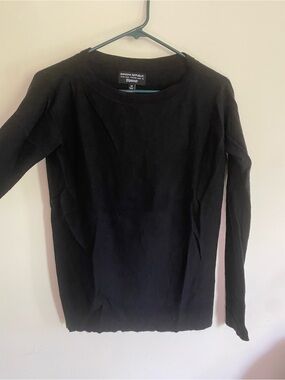 Banana Republic Black Crewneck Lightweight Sweater Italian yarn